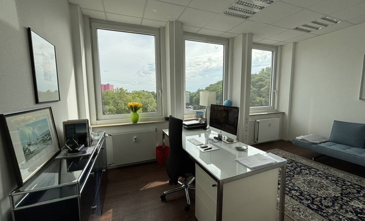 Büro 4