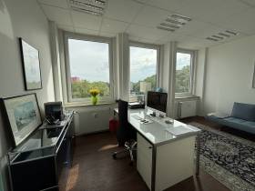 Büroraum in zentraler Bürogemeinschaft in Köln-Ehrenfeld