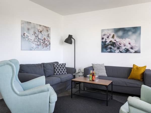 Moderner Coworking Space mit Büros in Berlin-Friedrichshain — Bild 2