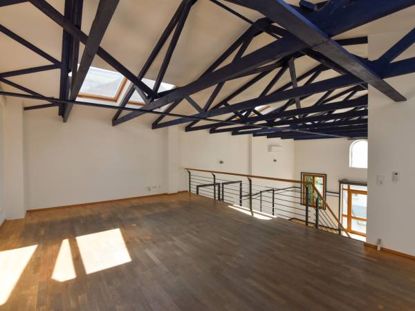 Bürofläche in Frankfurt am Main (Sindlingen) – Repräsentatives Loft-Büro mit Galerie in Frankfurt-Sindlingen — Bild 7
