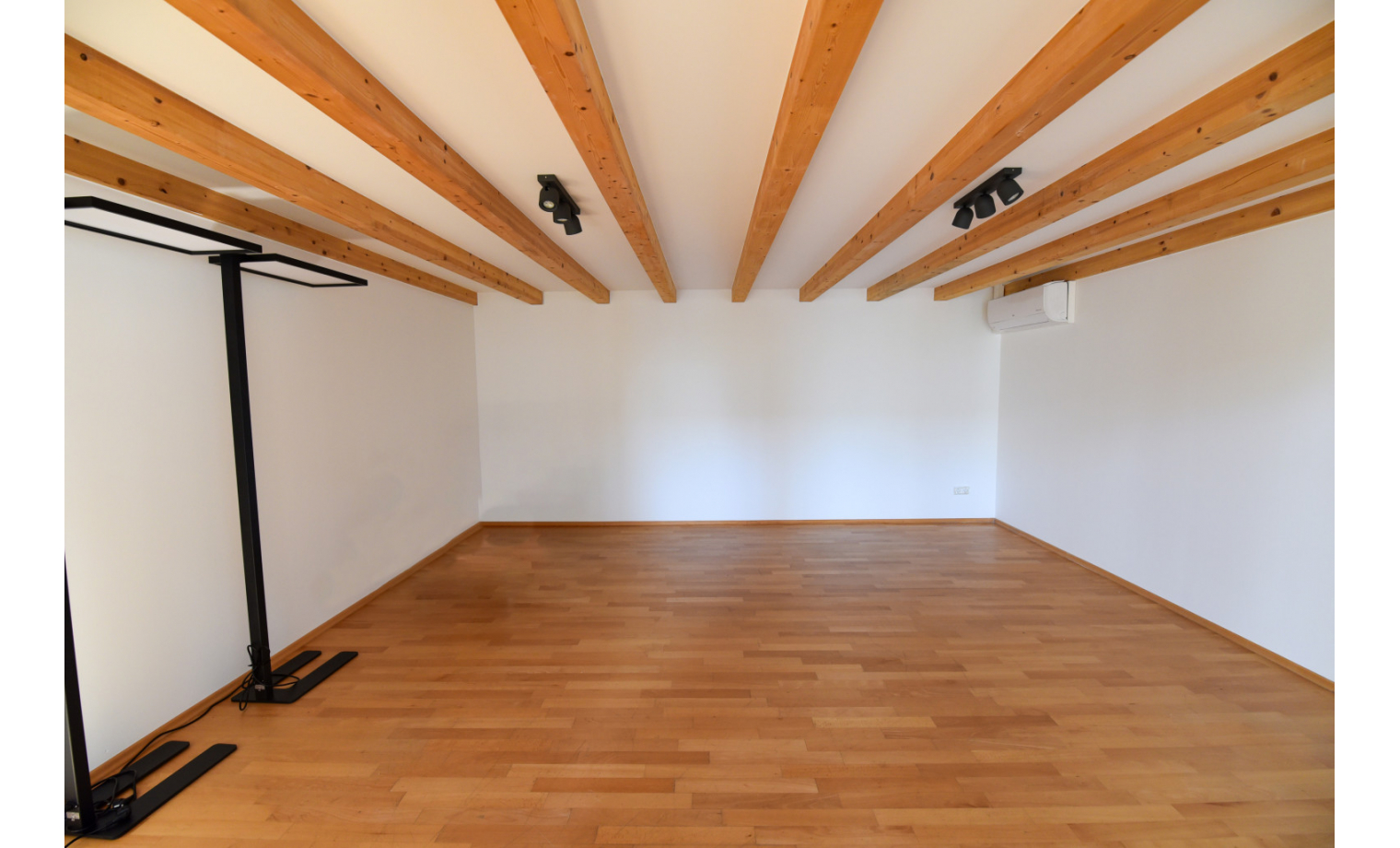 Büro auf Zeit Allesinastraße Frankfurt am Main Zeilsheim