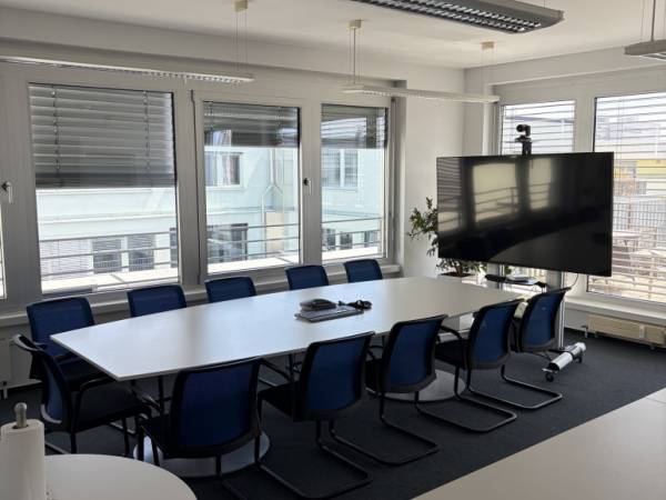 Helle moderne Bürogemeinschaft mit Dachterrasse in Berlin-Kreuzberg — Bild 1