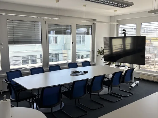 Bürofläche in Berlin (Kreuzberg) – Helle moderne Bürogemeinschaft mit Dachterrasse in Berlin Kreuzberg — Bild 1