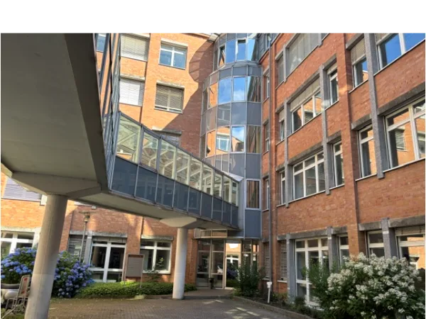 Abschließbares Büro in Hamburg (Hammerbrook) – Freundliche Bürogemeinschaft mit hellen Büros in Hamburg-Hammerbrook — Bild 7