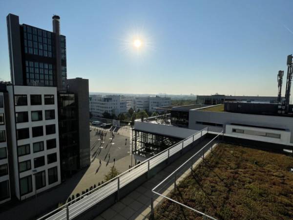 Helles Büro mit Aussicht in Bürogemeinschaft in Stuttgart-Universität — Bild 6