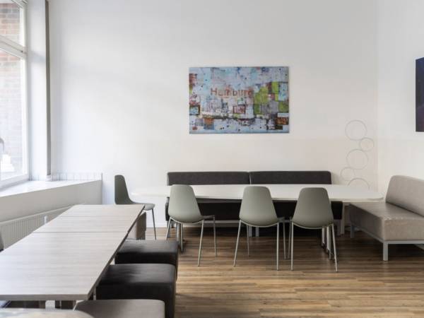 Helle & großzügige Bürogemeinschaft in Hamburg-Altstadt — Bild 3