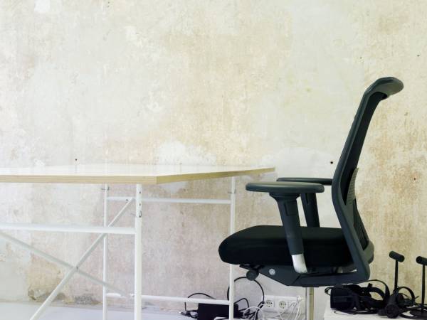 Fix-Desk nahe Ostkreuz (Kaskelkiez) — Bild 1