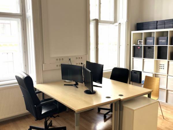 Helle Bürogemeinschaft im Altbau in Wien-Mariahilf — Bild 1