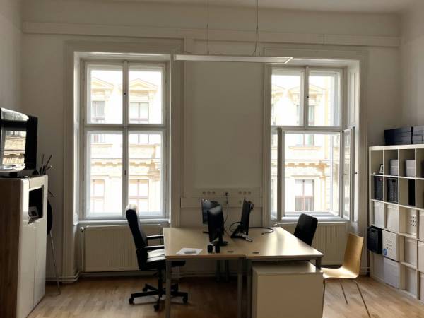 Helle Bürogemeinschaft im Altbau in Wien-Mariahilf — Bild 3