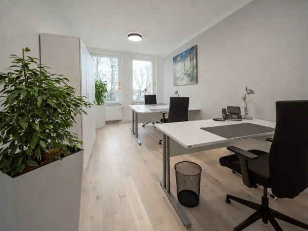 Abschließbares Büro in Hamburg (Sankt Georg) – Denkmalgeschütztes Business Center an der Alster in Hamburg St. Georg — Bild 3
