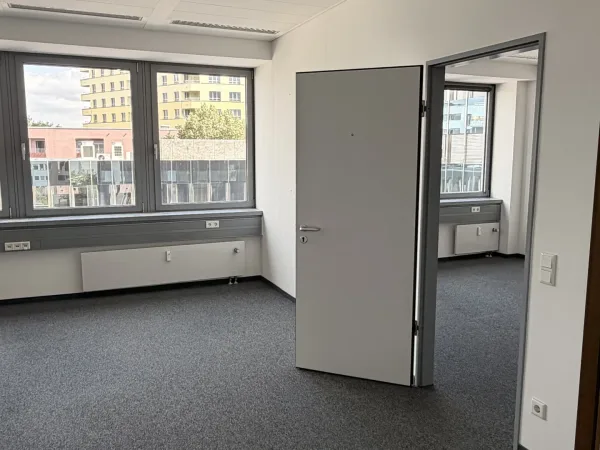 Bürofläche in Köln (Raderberg) – Moderne, abschließbare Büroräume in Köln-Raderberg — Bild 7