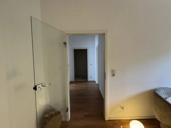 Abschließbares Büro in Düsseldorf (Derendorf) – Moderner Therapieraum in Bürogemeinschaft in Düsseldorf-Derendorf — Bild 3