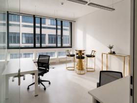 Modernes Büro zur Untermiete in Unterföhring/Bogenhausen
