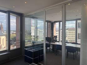 Stilvolle Bürogemeinschaft in hochwertigem Büro in Frankfurt