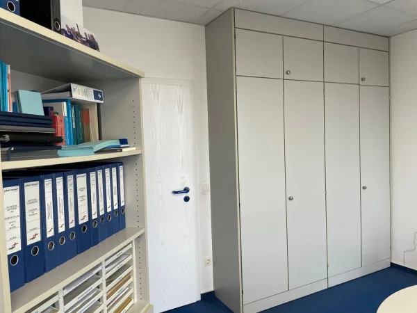Abschließbares Büro in Tönisvorst (Sankt Tönis) – Repräsentative Bürogemeinschaft in Tönisvorst, Sankt Tönis — Bild 2