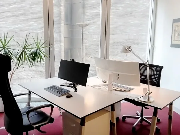 Abschließbares Büro in Hamburg (Altstadt) – Helle Bürogemeinschaft an der Binnenalster in Hamburg-Altstadt — Bild 6