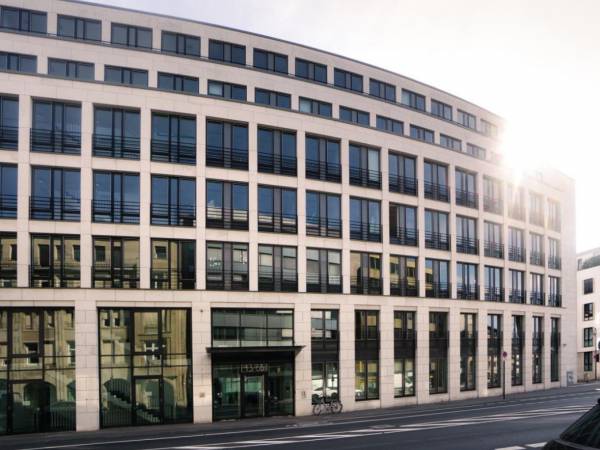 Repräsentative Bürofläche mit Gartenzugang in Köln Altstadt-Nord — Bild 1