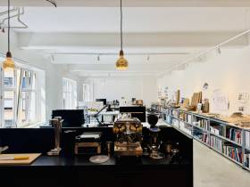 Helle Bürogemeinschaft im Loft-Stil in München Sendling