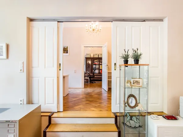 Schreibtischplatz in München (Neuhausen-Nymphenburg) – Kreative Bürogemeinschaft im Altbau in München-Maxvorstadt — Bild 7