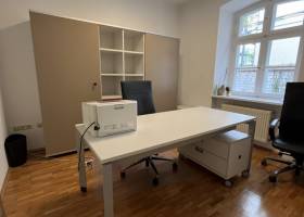 Büro mit Schiebetüren