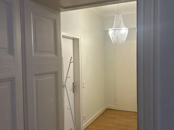 Schreibtischplatz in Düsseldorf (Carlstadt) – Ruhige Bürogemeinschaft im Altbau am Rhein in Düsseldorf-Carlstadt — Bild 7