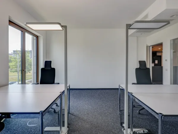 Abschließbares Büro in Schönefeld (Waltersdorf) – Flexible Büros & Coworking Spaces in Schönefeld-Waltersdorf am BER — Bild 4