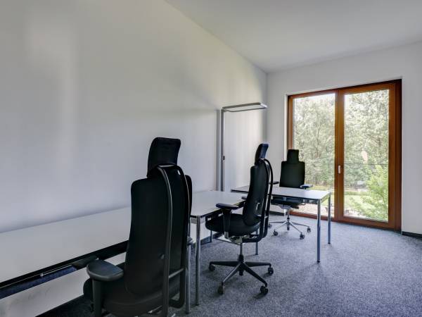 Modernes Business Center & Coworking in Schönefeld am Flughafen — Bild 3