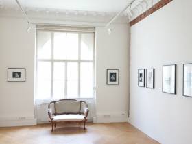 Helle Altbau-Bürogemeinschaft mit Stuck & Parkett in München-Schwabing