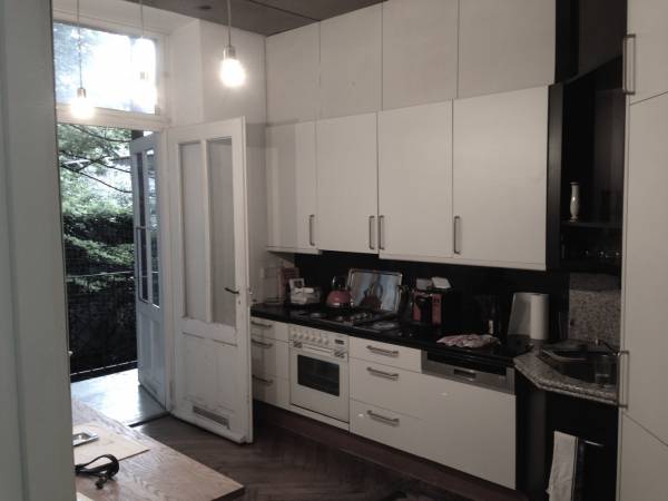 Stilvolle Altbau-Büroräume in Bürogemeinschaft in München-Schwabing — Bild 7