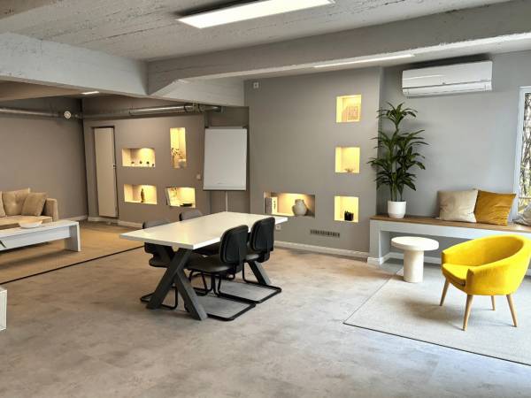 Stilvolle Loft-Bürogemeinschaft in Düsseldorf-Derendorf — Bild 1