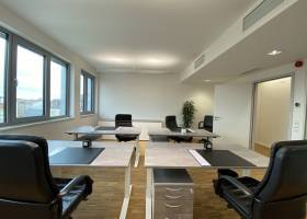 Büro 9