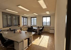 Büro 9