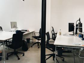 Ruhige Design-Bürogemeinschaft über 3 Etagen in Leipzig-Plagwitz