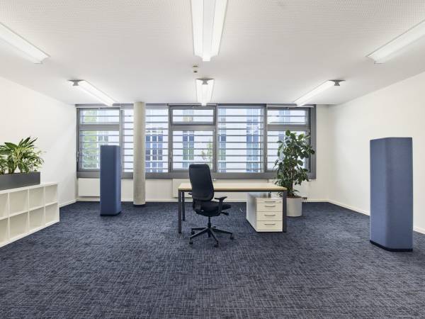 Moderne Büroflächen und flexibles Coworking in Ismaning — Bild 1