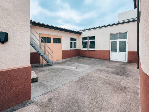 Großzügiges Loft-Büro in kreativer Bürogemeinschaft in — Bild 3