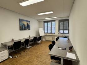 Helle, hochwertige Büros in Bürogemeinschaft in Dresden-Innere