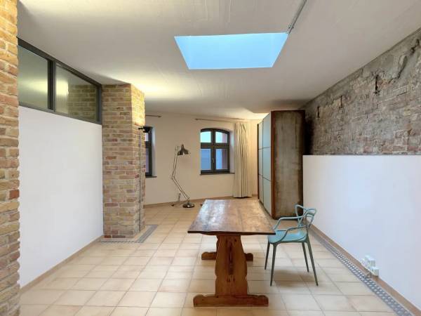Exklusive Büro-Remise mit Dachterrasse in Berlin-Mitte — Bild 4