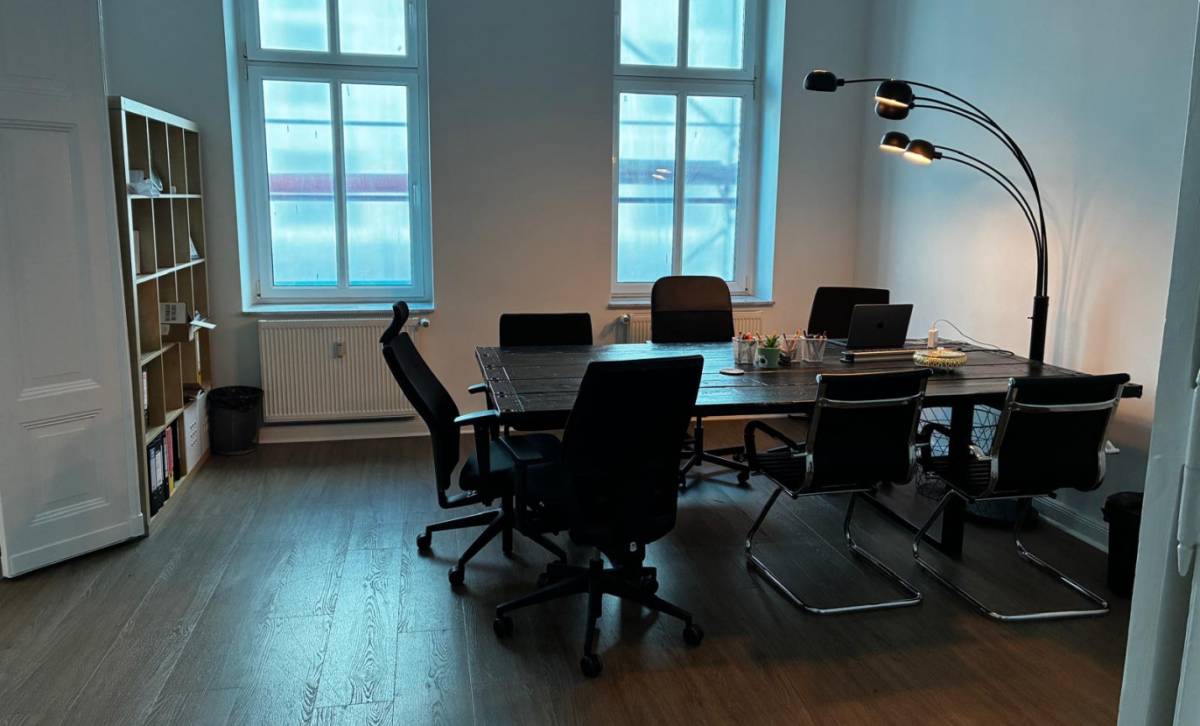 Bürozimmer Vorderseite