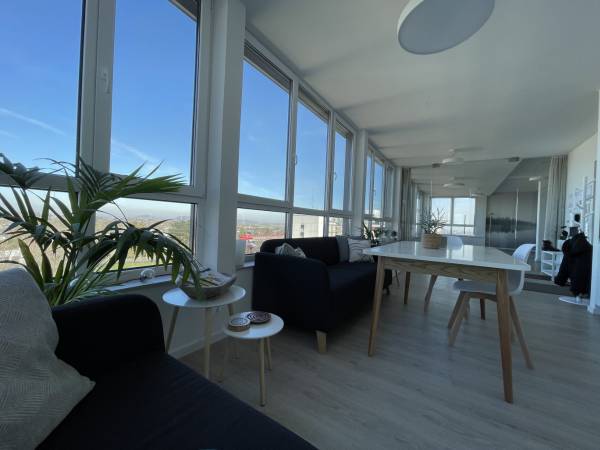 Helles Yogaloft mit Weitblick in Würselen — Bild 4