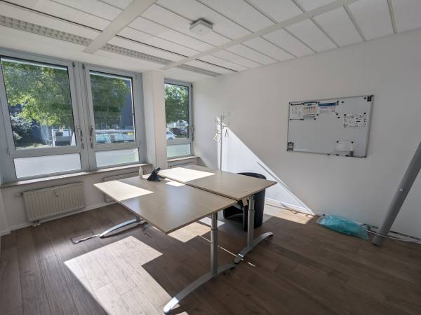 Schöne helle Büroräume in Bürogemeinschaft in Hallbergmoos — Bild 4