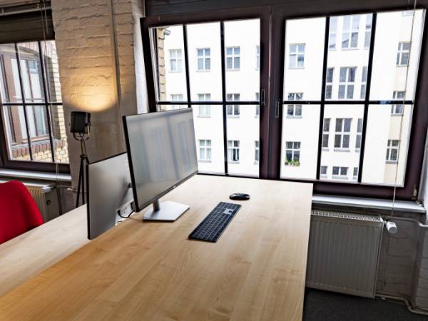 Teambüro im Altberliner Industrieloft in Friedrichshain-Kreuzberg — Bild 2