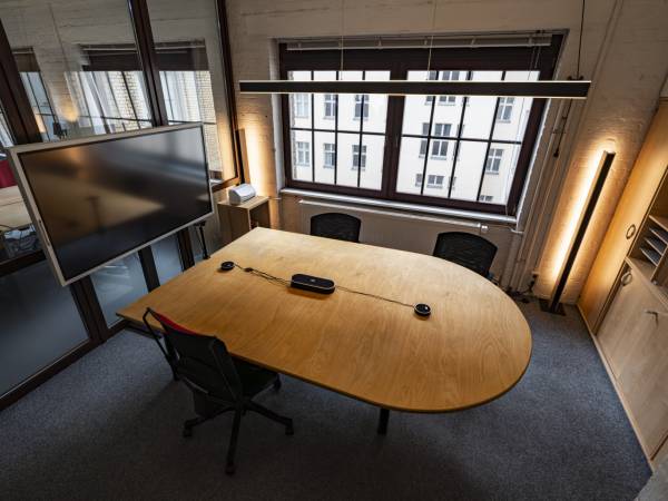 Teambüro im Altberliner Industrieloft in Friedrichshain-Kreuzberg — Bild 5