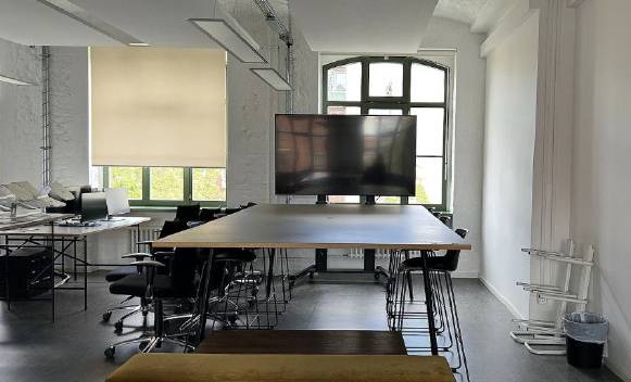 Historische Bürofläche in Gründerzeit-Klinkerbau in Berlin-Kreuzberg