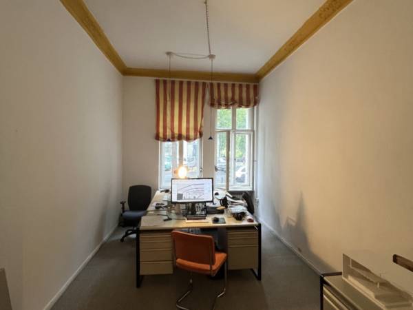 Repräsentative Büroräume im Altbau in Berlin — Bild 2