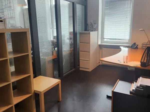 Bürofläche in Frankfurt am Main (Ostend) – Kreatives Loft-Projektbüro in Bürogemeinschaft in Frankfurt Ostend — Bild 8
