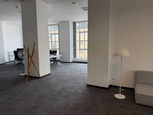 Attraktive Büroflächen in denkmalgeschütztem Altbau in Köln-Ehrenfeld — Bild 5
