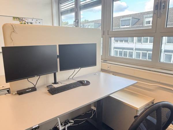 Helle Arbeitsplätze in professioneller Bürogemeinschaft in — Bild 2