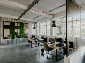 Büroplätze in modernem Loft in Winterhude