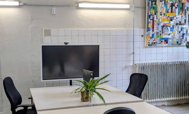 Helle & moderne Bürogemeinschaft im Hochparterre in Berlin-Neukölln
