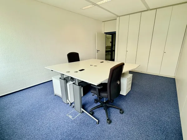 Abschließbares Büro in Ratingen – Modernes Business Center mit hellen Büroräumen in Ratingen — Bild 3